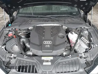 2019 Audi A8 L with VIN WAU8DAF8XKN013139, listed as a IAAI auction lot 41662195 with 38,442 mi miles. Bid and sale history available at carsss.com. Image 10.