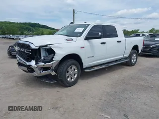 2022 Ram 2500 Big Horn with VIN 3C6UR5MJ0NG383441, listed as a IAAI auction lot 42368641 with 27,903 mi miles and . Bid and sale history available at DreamBid. Image 2.