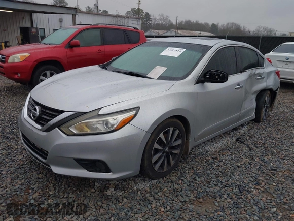 2017 Nissan Altima S z VIN 1N4AL3AP1HC115795, wystawiony jako IAAI lot #41523816 z przebiegiem 209 912 mil mil oraz . Historia ofert i sprzedaży dostępna na DreamBid. Obrazek 18.