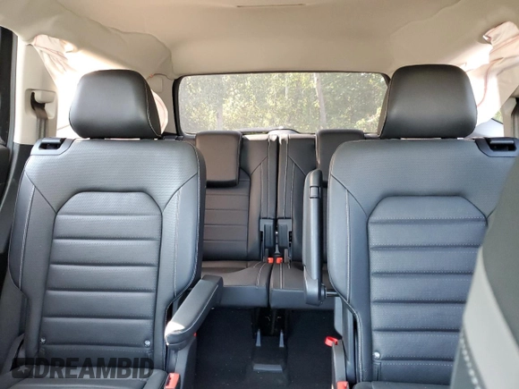 2021 Volkswagen Atlas SEL Premium R-Line with VIN 1V2FR2CA0MC513705, listed as a Copart auction lot 68986924 with 52,133 mi miles and Salvage title. Bid and sale history available at DreamBid. Image 10.
