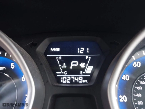 2016 Hyundai Elantra SE with VIN KMHDH4AE5GU489280, listed as a IAAI auction lot 41008040 with 102,749 mi miles. Bid and sale history available at carsss.com. Image 16.