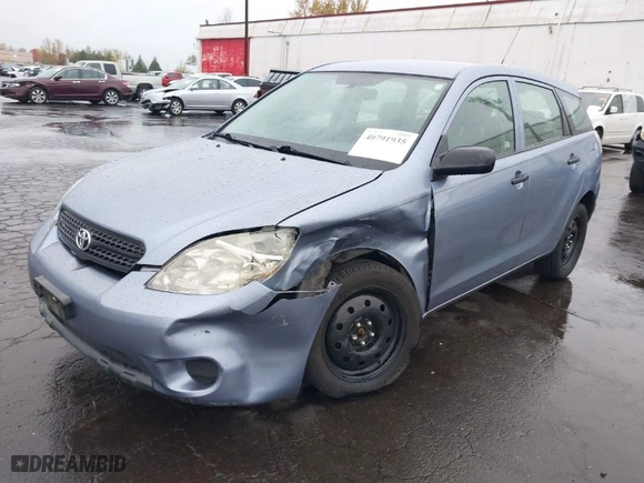 2007 Toyota Matrix STD with VIN 2T1KR32E17C646933, listed as a IAAI auction lot 40791935 with 167,216 mi miles. Bid and sale history available at carsss.com. Image 2.