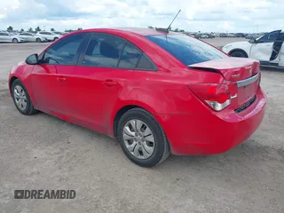 2015 Chevrolet Cruze LS z VIN 1G1PA5SH1F7270312, wystawiony jako IAAI lot #42225925 z przebiegiem 161 923 mil mil oraz . Historia ofert i sprzedaży dostępna na DreamBid. Obrazek 3.