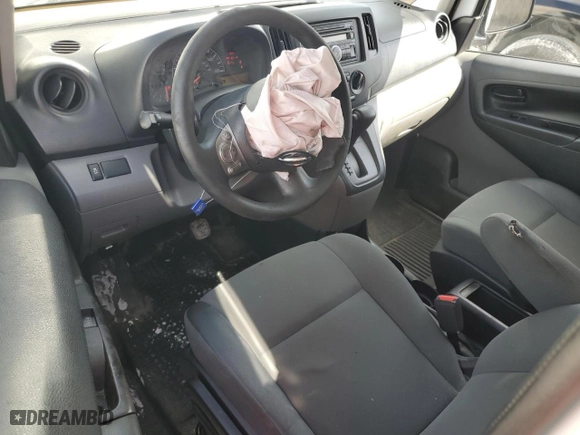 2015 Nissan NV200 SV with VIN 3N6CM0KN2FK718559, listed as a Copart auction lot 46196405 with 187641 miles and Clean Title. Bid and sale history available at carsss.com. Image 8.