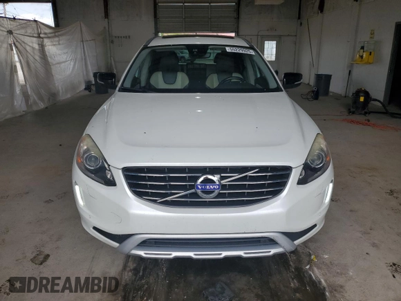 2017 Volvo XC60 Dynamic z VIN YV449MRR5H2121541, wystawiony jako Copart lot #55229925 z przebiegiem 105 743 mil mil oraz Czysty tytuł • Clean title. Historia ofert i sprzedaży dostępna na DreamBid. Obrazek 5.