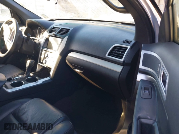 2014 Ford Explorer XLT z VIN 1FM5K7D80EGA58015, wystawiony jako IAAI lot #40982059 z przebiegiem 193 797 mil mil oraz . Historia ofert i sprzedaży dostępna na DreamBid. Obrazek 5.