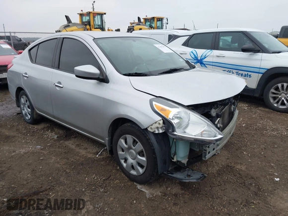 2016 Nissan Versa S with VIN 3N1CN7APXGL860037, listed as a IAAI auction lot 41602972 with 79,367 mi miles. Bid and sale history available at carsss.com. Image 1.