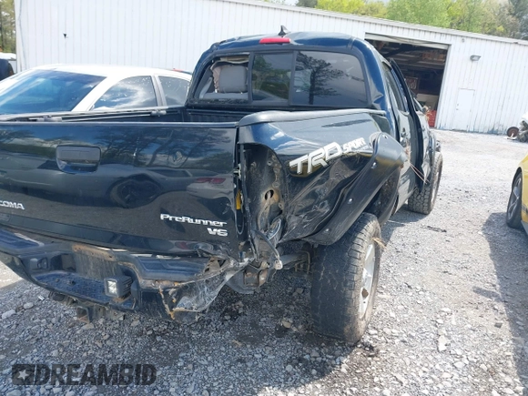 2014 Toyota Tacoma PreRunner z VIN 5TFJU4GN8EX057773, wystawiony jako IAAI lot #42020511 z przebiegiem 228 730 mil mil oraz . Historia ofert i sprzedaży dostępna na DreamBid. Obrazek 4.