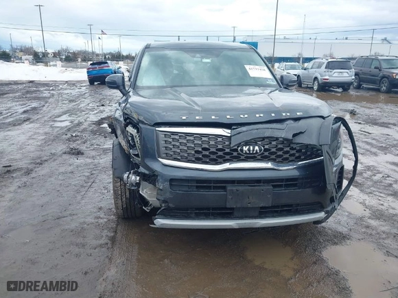 2020 Kia Telluride LX with VIN 5XYP2DHC3LG019171, listed as a IAAI auction lot 41737458 with NaN miles. Bid and sale history available at carsss.com. Image 6.