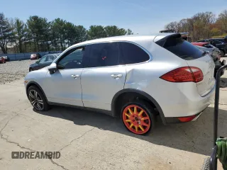 2014 Porsche Cayenne S z VIN WP1AB2A2XELA56817, wystawiony jako Copart lot #53889435 z przebiegiem Nie podano mil oraz Tytuł czysty. Historia ofert i sprzedaży dostępna na DreamBid. Obrazek 2.