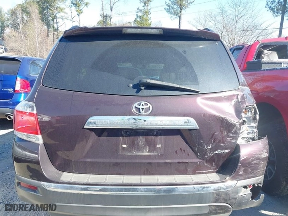 2013 Toyota Highlander Limited with VIN 5TDDK3EH8DS261746, listed as a IAAI auction lot 41660536 with 134,894 mi miles. Bid and sale history available at carsss.com. Image 16.