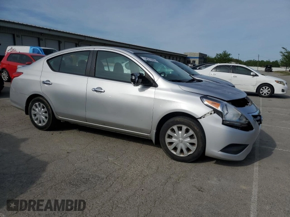 2015 Nissan Versa SV z VIN 3N1CN7AP1FL862953, wystawiony jako Copart lot #54019205 z przebiegiem 87 284 mil mil oraz Szkoda całkowita • Salvage title. Historia ofert i sprzedaży dostępna na DreamBid. Obrazek 4.