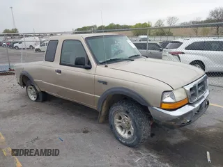 2000 Ford Ranger XL with VIN 1FTZR15V3YPB06033, listed as a IAAI auction lot 42169878 with 208,651 mi miles and . Bid and sale history available at DreamBid. Image 1.