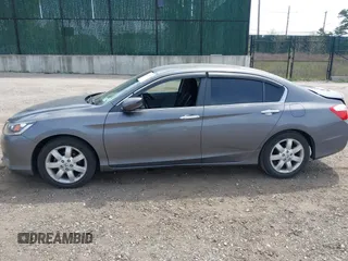 2014 Honda Accord Sedan LX with VIN 1HGCR2F33EA306435, listed as a IAAI auction lot 42124792 with 136,522 mi miles. Bid and sale history available at carsss.com. Image 14.