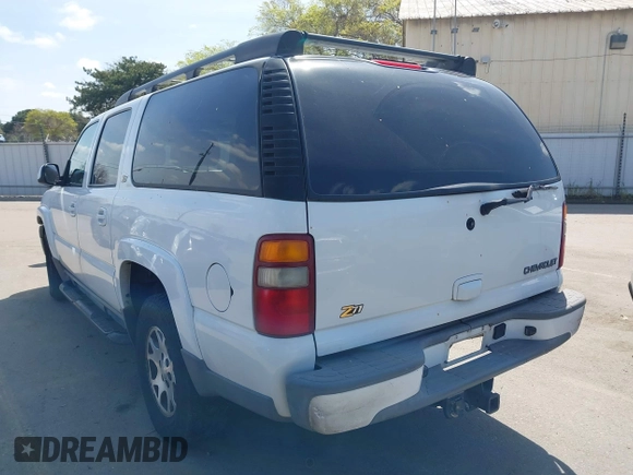 2002 Chevrolet Suburban Z71 with VIN 3GNFK16Z22G270482, listed as a IAAI auction lot 41827919 with 206,240 mi miles. Bid and sale history available at carsss.com. Image 3.
