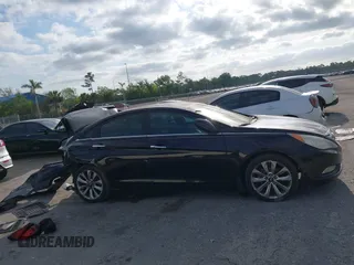 2011 Hyundai Sonata Limited with VIN 5NPEC4AC6BH154747, listed as a IAAI auction lot 42081512 with 235,151 mi miles and . Bid and sale history available at carsss.com. Image 13.