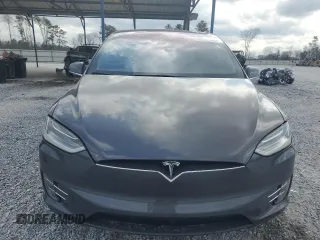 2016 Tesla Model X 70D with VIN 5YJXCBE21GF004162, listed as a Copart auction lot 47462715 with 88,593 mi miles and Salvage Title. Bid and sale history available at carsss.com. Image 5.