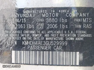 2016 Hyundai Elantra SE with VIN KMHDH4AE3GU529999, listed as a IAAI auction lot 41932413 with 171,360 mi miles. Bid and sale history available at carsss.com. Image 9.