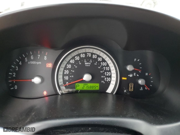 2008 Hyundai Entourage GLS with VIN KNDMC233886055461, listed as a Copart auction lot 52511165 with 215,885 mi miles and Salvage Title. Bid and sale history available at carsss.com. Image 9.