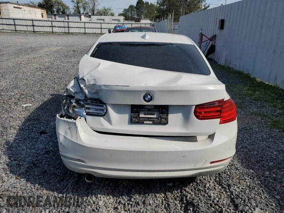 2015 BMW 3 Series 320i xDrive z VIN WBA3C3G53FNT52814, wystawiony jako Copart lot #56390105 z przebiegiem 147 364 mil mil oraz Szkoda całkowita • Salvage title. Historia ofert i sprzedaży dostępna na DreamBid. Obrazek 6.