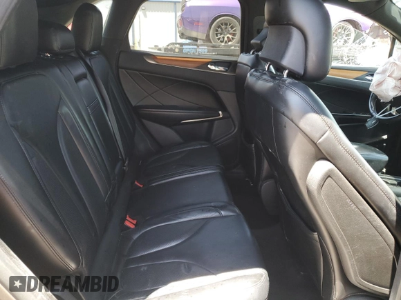2017 Lincoln MKC Select with VIN 5LMCJ2C9XHUL34775, listed as a Copart auction lot 61188315 with 96,087 mi miles and Salvage title. Bid and sale history available at DreamBid. Image 10.