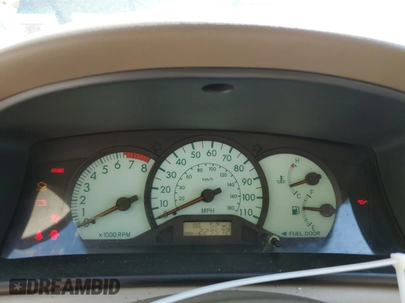 2004 Toyota Corolla CE with VIN 2T1BR38E94C283350, listed as a Copart auction lot 55277095 with 229,572 mi miles and Salvage Title. Bid and sale history available at DreamBid. Image 9.