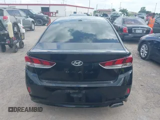2018 Hyundai Sonata Sport with VIN 5NPE34AF4JH604405, listed as a IAAI auction lot 42156145 with 88,725 mi miles and . Bid and sale history available at carsss.com. Image 17.