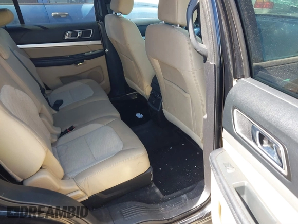 2017 Ford Explorer XLT z VIN 1FM5K8D89HGC22470, wystawiony jako IAAI lot #41771532 z przebiegiem 153 579 mil mil oraz . Historia ofert i sprzedaży dostępna na DreamBid. Obrazek 8.