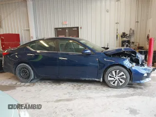 2022 Nissan Altima 2.5 S with VIN 1N4BL4BV6NN414593, listed as a IAAI auction lot 41717725 with 40,344 mi miles. Bid and sale history available at carsss.com. Image 14.