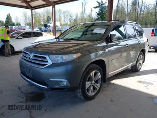 2012 Toyota Highlander Limited with VIN 5TDDK3EH5CS101760, listed as a IAAI auction lot 41993875 with 318,423 mi miles. Bid and sale history available at carsss.com. Image 17.
