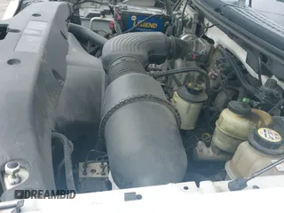 2005 Ford F-150 XL с VIN 1FTRF12W95NA33148, выставлен на аукционе IAAI как лот 42407479 с пробегом 257 355 миль миль и . История ставок и продаж доступна на DreamBid. Изображение 12.