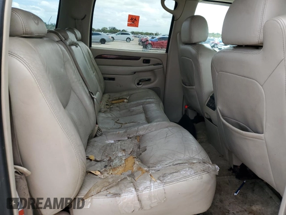 2005 Cadillac Escalade ESV z VIN 3GYFK66N95G204884, wystawiony jako Copart lot #46892595 z przebiegiem Nie podano mil oraz Szkody całkowita. Historia ofert i sprzedaży dostępna na DreamBid. Obrazek 11.