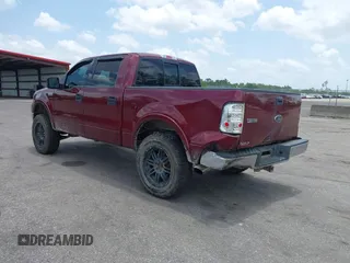 2004 Ford F-150 XLT z VIN 1FTPW12574KB73391, wystawiony jako IAAI lot #42437039 z przebiegiem 209 125 mil mil oraz . Historia ofert i sprzedaży dostępna na DreamBid. Obrazek 3.
