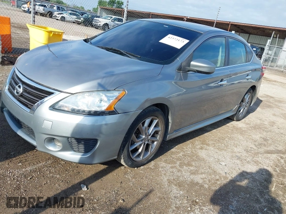 2013 Nissan Sentra SR z VIN 3N1AB7AP1DL673684, wystawiony jako IAAI lot #42372173 z przebiegiem 165 927 mil mil oraz . Historia ofert i sprzedaży dostępna na DreamBid. Obrazek 2.