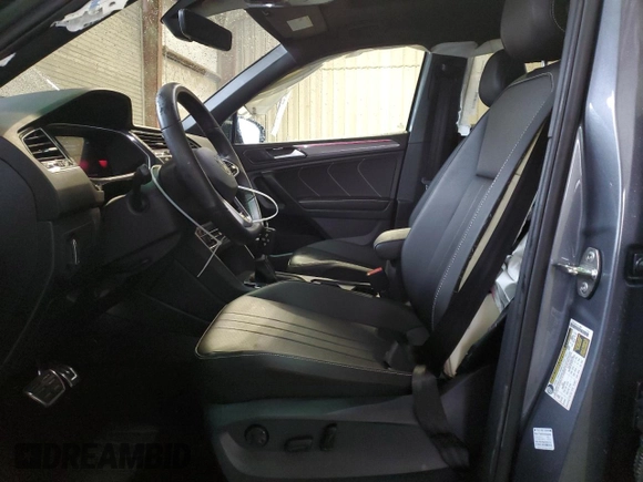 2024 Volkswagen Tiguan SE R-Line Black with VIN 3VV8B7AX9RM030160, listed as a Copart auction lot 53003965 with 12,381 mi miles and Salvage title. Bid and sale history available at DreamBid. Image 7.