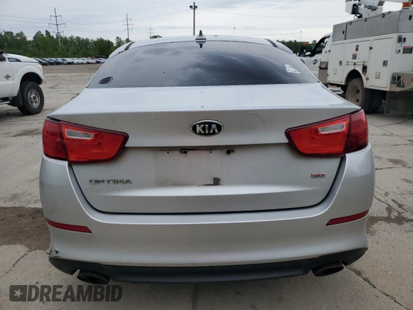 2014 Kia Optima LX z VIN 5XXGM4A72EG316575, wystawiony jako Copart lot #57855895 z przebiegiem 161 221 mil mil oraz Czysty tytuł • Clean title. Historia ofert i sprzedaży dostępna na DreamBid. Obrazek 6.