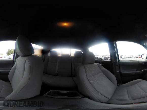 2017 Toyota Tacoma SR5 z VIN 3TMAZ5CN7HM045752, wystawiony jako IAAI lot #42057874 z przebiegiem 89 898 mil mil oraz . Historia ofert i sprzedaży dostępna na DreamBid. Obrazek 19.