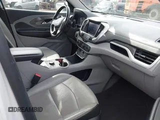 2020 GMC Terrain SLT z VIN 3GKALPEV9LL132856, wystawiony jako IAAI lot #41831180 z przebiegiem 68 284 mil mil oraz . Historia ofert i sprzedaży dostępna na DreamBid. Obrazek 5.