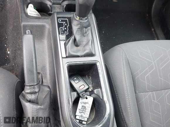 2017 Toyota Tacoma SR5 z VIN 3TMAZ5CN7HM045752, wystawiony jako IAAI lot #42057874 z przebiegiem 89 898 mil mil oraz . Historia ofert i sprzedaży dostępna na DreamBid. Obrazek 11.