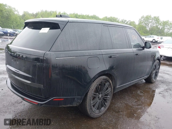 2024 Land Rover Range Rover SE z VIN SALKP9E96RA092327, wystawiony jako IAAI lot #42336138 z przebiegiem 41 600 mil mil oraz . Historia ofert i sprzedaży dostępna na DreamBid. Obrazek 18.