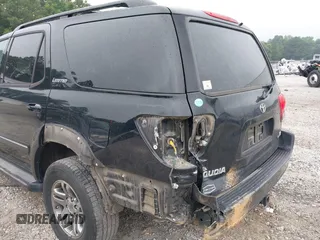 2006 Toyota Sequoia Limited with VIN 5TDZT38AX6S275829, listed as a IAAI auction lot 39725730 with 310,011 mi miles and . Bid and sale history available at DreamBid. Image 6.