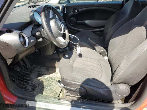 2010 MINI Cooper Clubman with VIN WMWML3C52ATX51812, listed as a Copart auction lot 51457635 with 84,719 mi miles and Salvage Title. Bid and sale history available at carsss.com. Image 7.