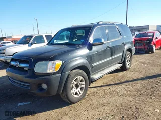 2007 Toyota Sequoia Limited with VIN 5TDZT38A07S293662, listed as a IAAI auction lot 41391472 with 263,955 mi miles. Bid and sale history available at carsss.com. Image 17.
