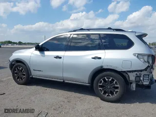 2019 Nissan Pathfinder S with VIN 5N1DR2MN4KC637723, listed as a IAAI auction lot 41813351 with 100,227 mi miles. Bid and sale history available at carsss.com. Image 15.