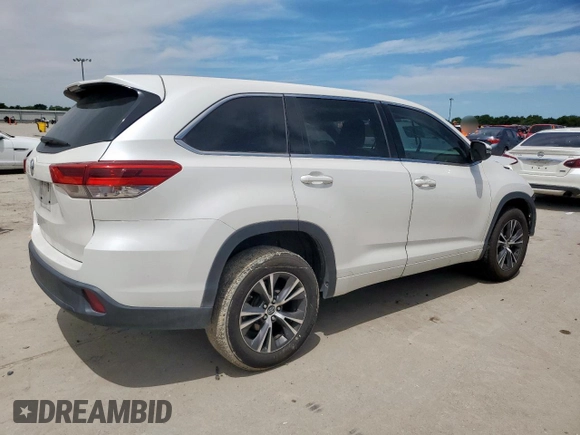 2018 Toyota Highlander LE with VIN 5TDZARFH2JS038835, listed as a Copart auction lot 57918435 with 100,027 mi miles and Salvage title. Bid and sale history available at DreamBid. Image 3.