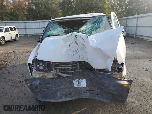 2004 Chevrolet Astro Cargo z VIN 1GCDM19X54B130510, wystawiony jako Copart lot #84888614 z przebiegiem Nie podano mil oraz Szkoda całkowita • Salvage title. Historia ofert i sprzedaży dostępna na DreamBid. Obrazek 5.