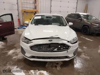 2020 Ford Fusion SE with VIN 3FA6P0HD0LR261278, listed as a IAAI auction lot 41607048 with 103,412 mi miles. Bid and sale history available at carsss.com. Image 6.