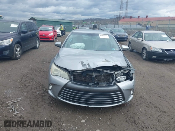 2015 Toyota Camry XLE with VIN 4T4BF1FK4FR498406, listed as a IAAI auction lot 41945968 with 178,070 mi miles. Bid and sale history available at carsss.com. Image 12.