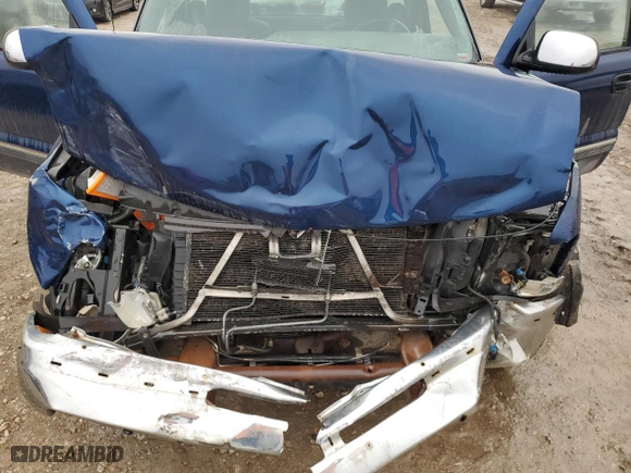 2002 Chevrolet Silverado 1500 LS with VIN 1GCEC14V22Z113293, listed as a Copart auction lot 43936055 with 274,597 mi miles and Salvage Title. Bid and sale history available at carsss.com. Image 13.