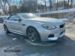 2013 BMW M6 z VIN WBSLZ9C50DDZ78195, wystawiony jako Copart lot #42772235 z przebiegiem 84 529 mil mil oraz Czysty tytuł • Clean title. Historia ofert i sprzedaży dostępna na DreamBid. Obrazek 4.